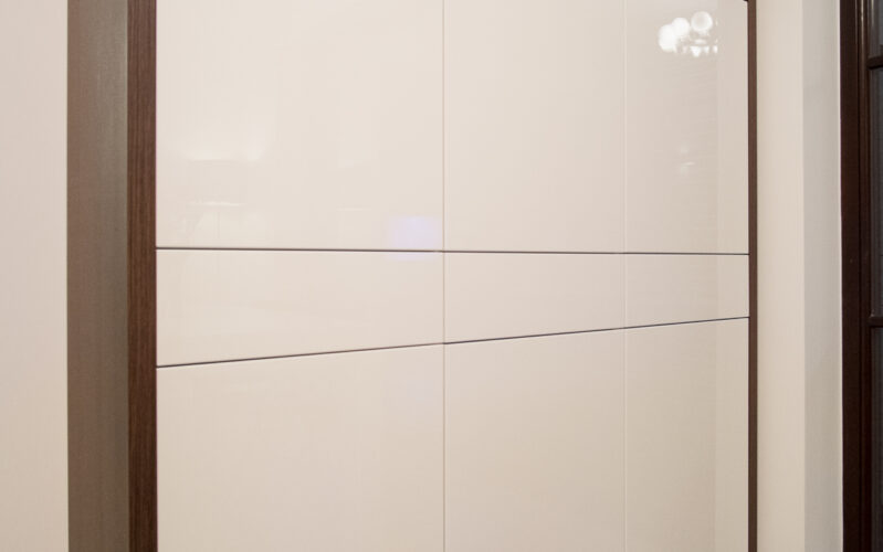 Nowoczesny kredens biały