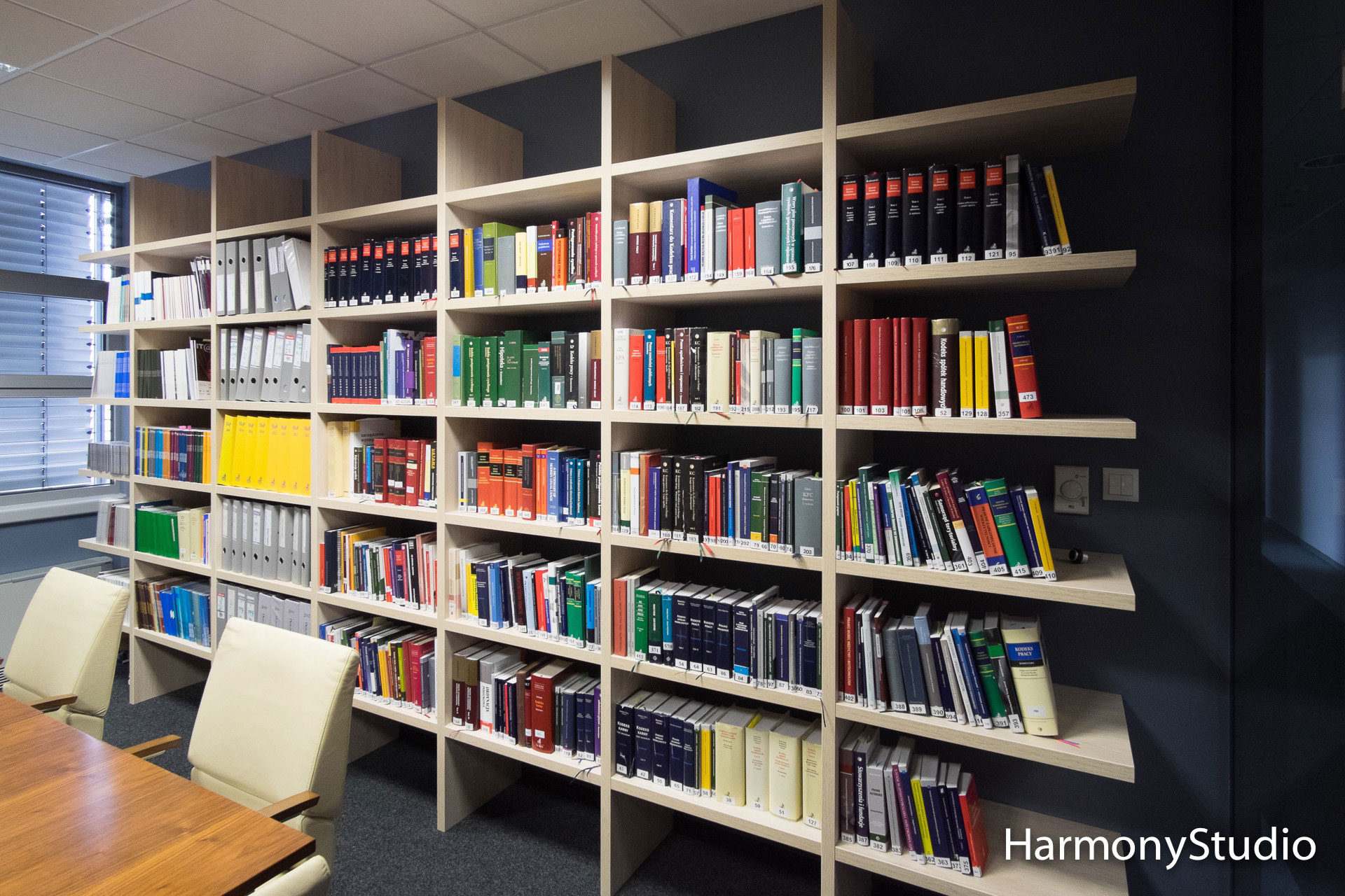 Meble do biura na wymiar warszawa