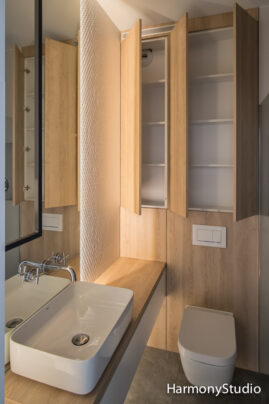 Łazienka z nablatową umywalką