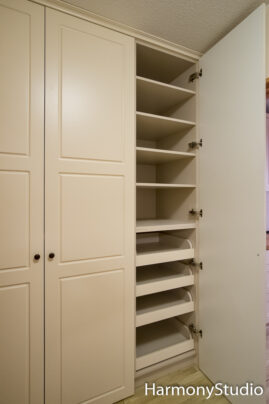 Szafa na wymiar w przedpokoju