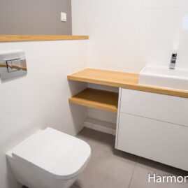 Szafka łazienkowa z fornirowanym blatem